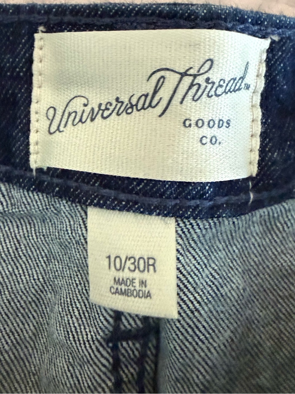 Universal Thread Two-Pair Denim Shorts in Light Blue and Dark Blue - Picture 6 of 7